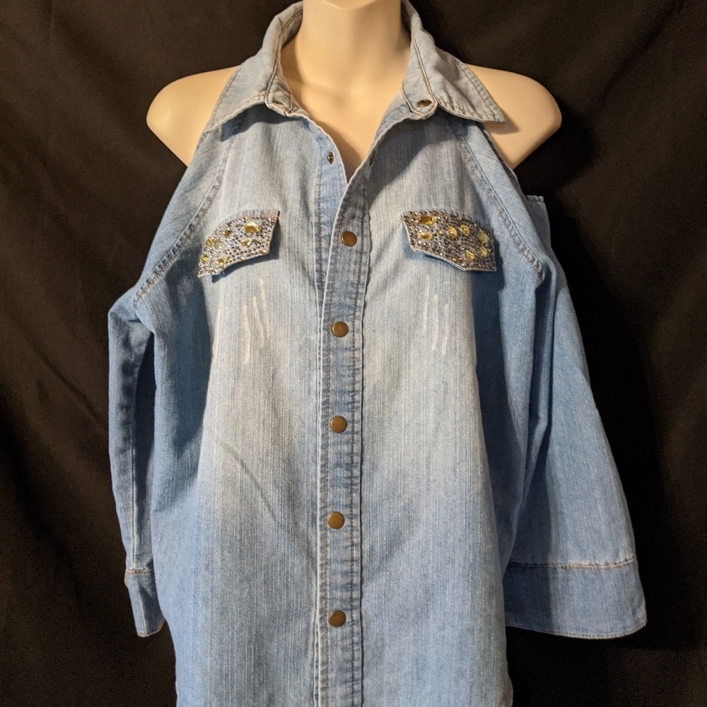 Cold shoulder jean top